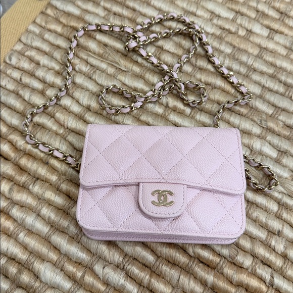 CHANEL Light Pink Quilted Mini Bag with Gold Chain - Picture 3 of 17